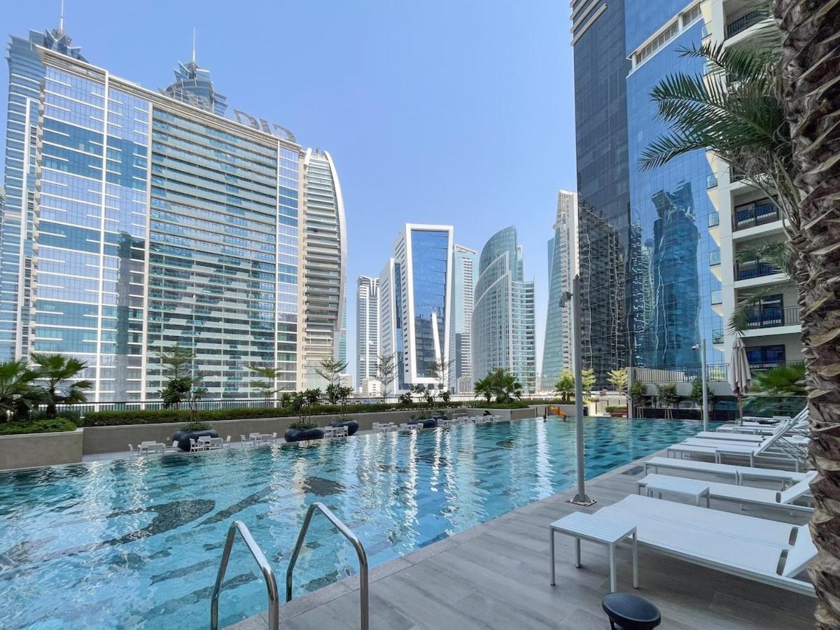 Apartment Stylish 1-bedroom With Stunning Canal Views At Business Bay Dubai