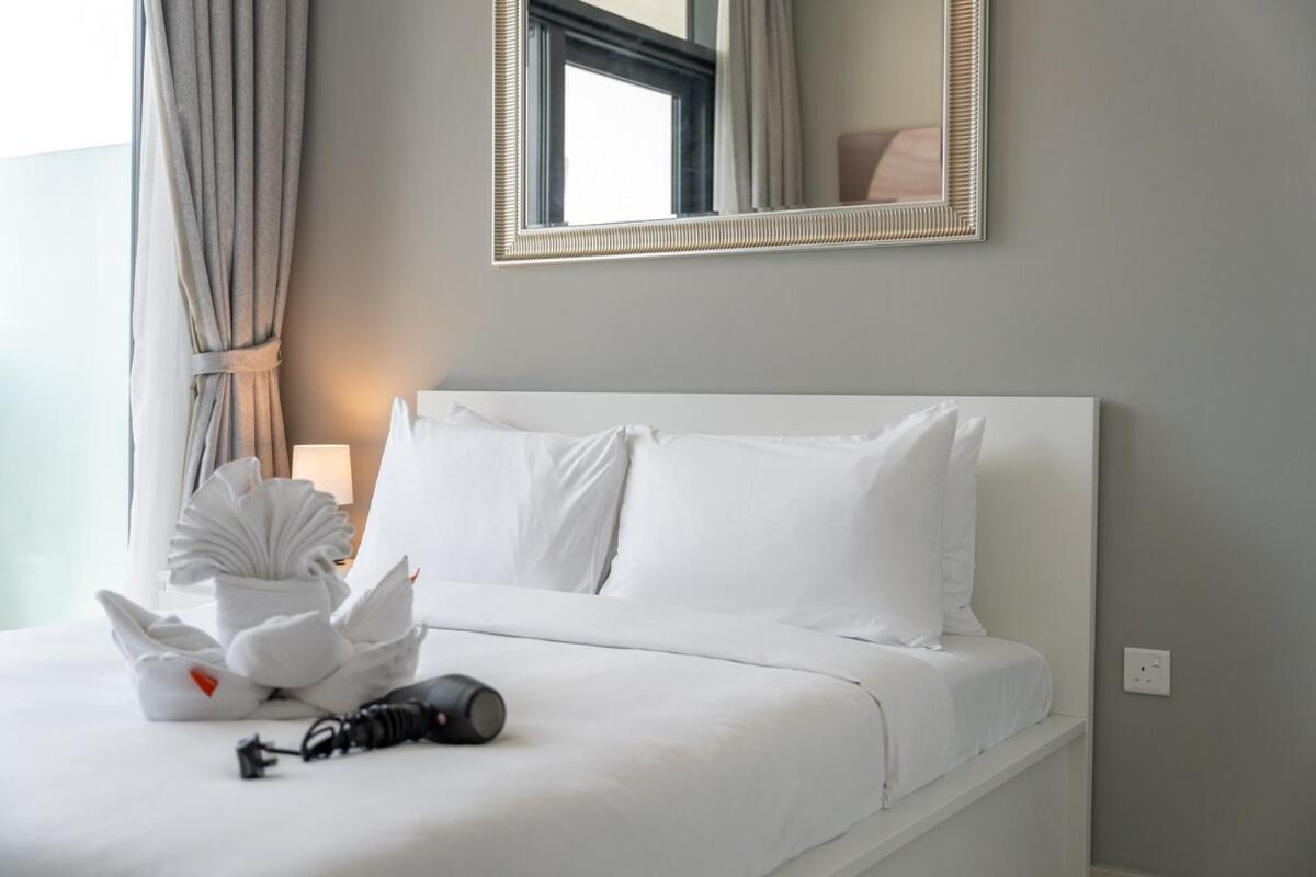 Apartment Stylish 1-bedroom With Stunning Canal Views At Business Bay